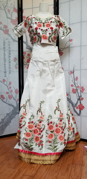 Lehanga - White and pink embroidery
